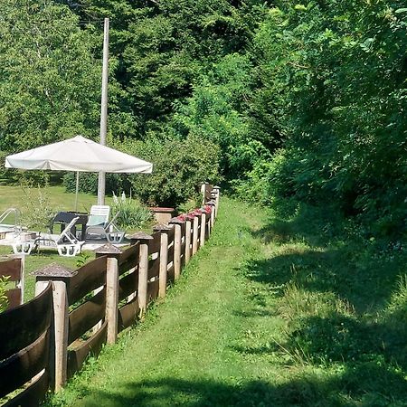 Kuca Za Odmor Mazuran Villa Karlovac Exteriör bild