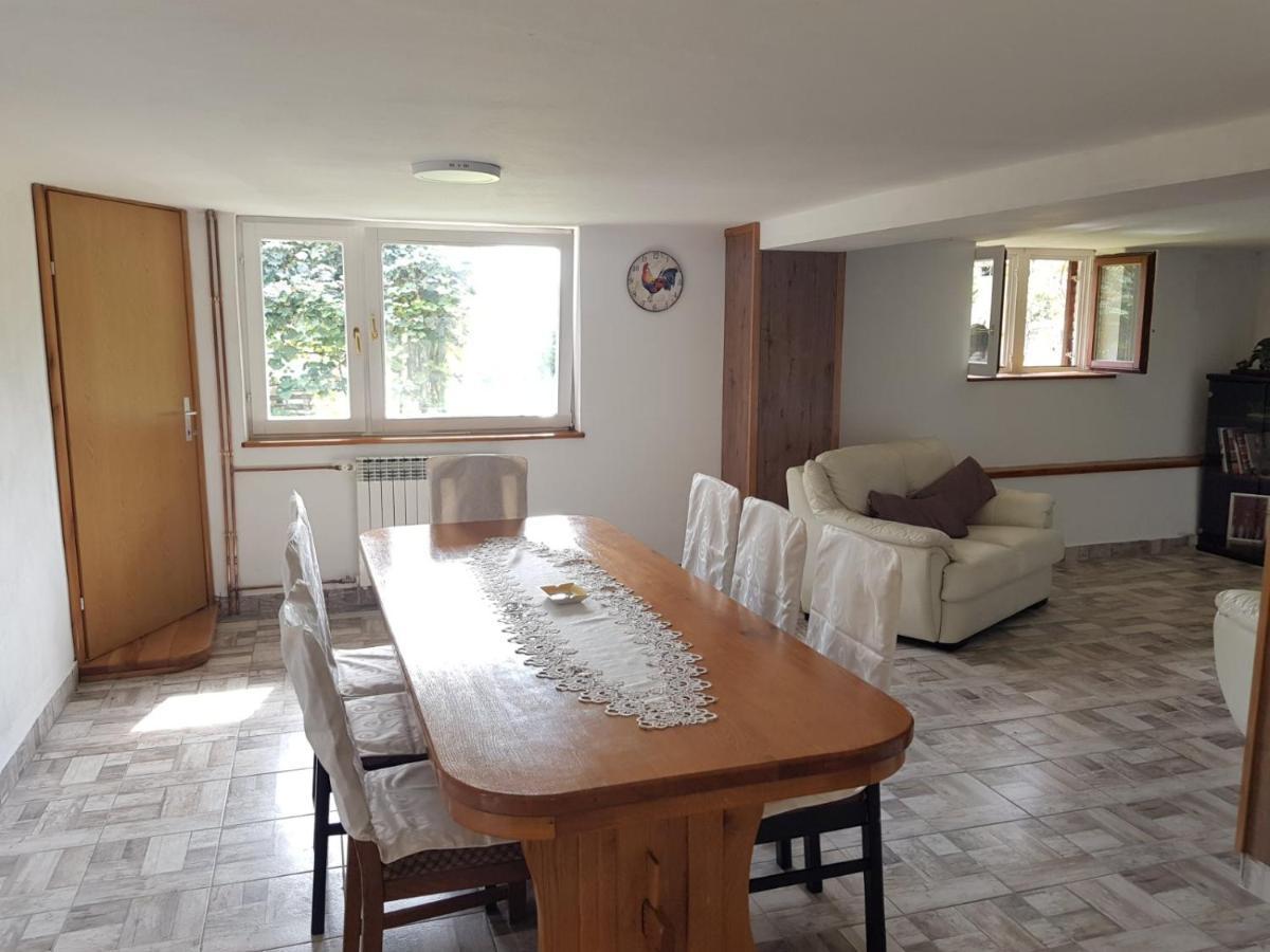 Kuca Za Odmor Mazuran Villa Karlovac Exteriör bild