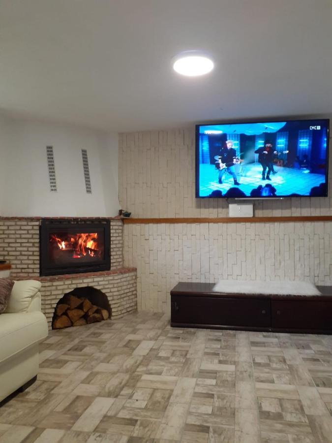Kuca Za Odmor Mazuran Villa Karlovac Exteriör bild