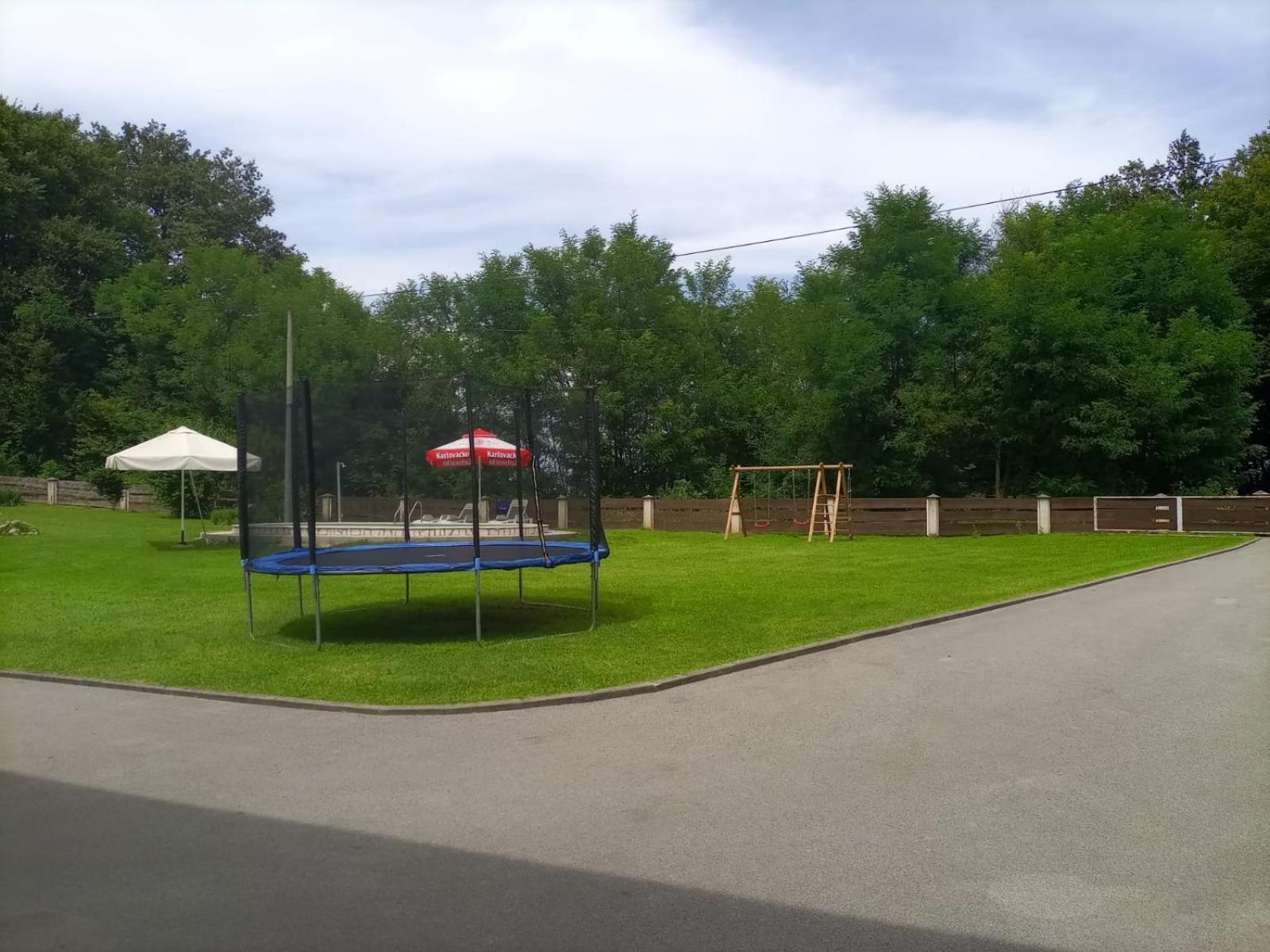 Kuca Za Odmor Mazuran Villa Karlovac Exteriör bild
