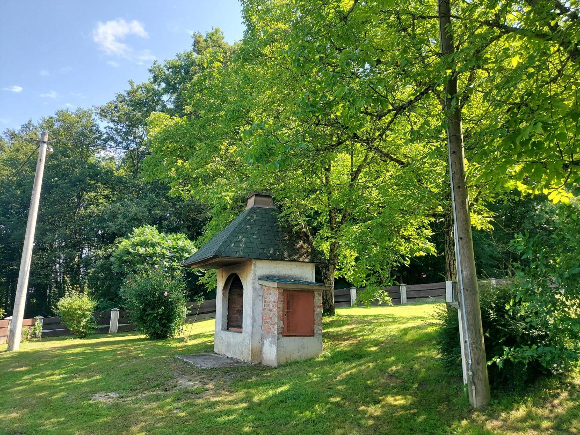 Kuca Za Odmor Mazuran Villa Karlovac Exteriör bild