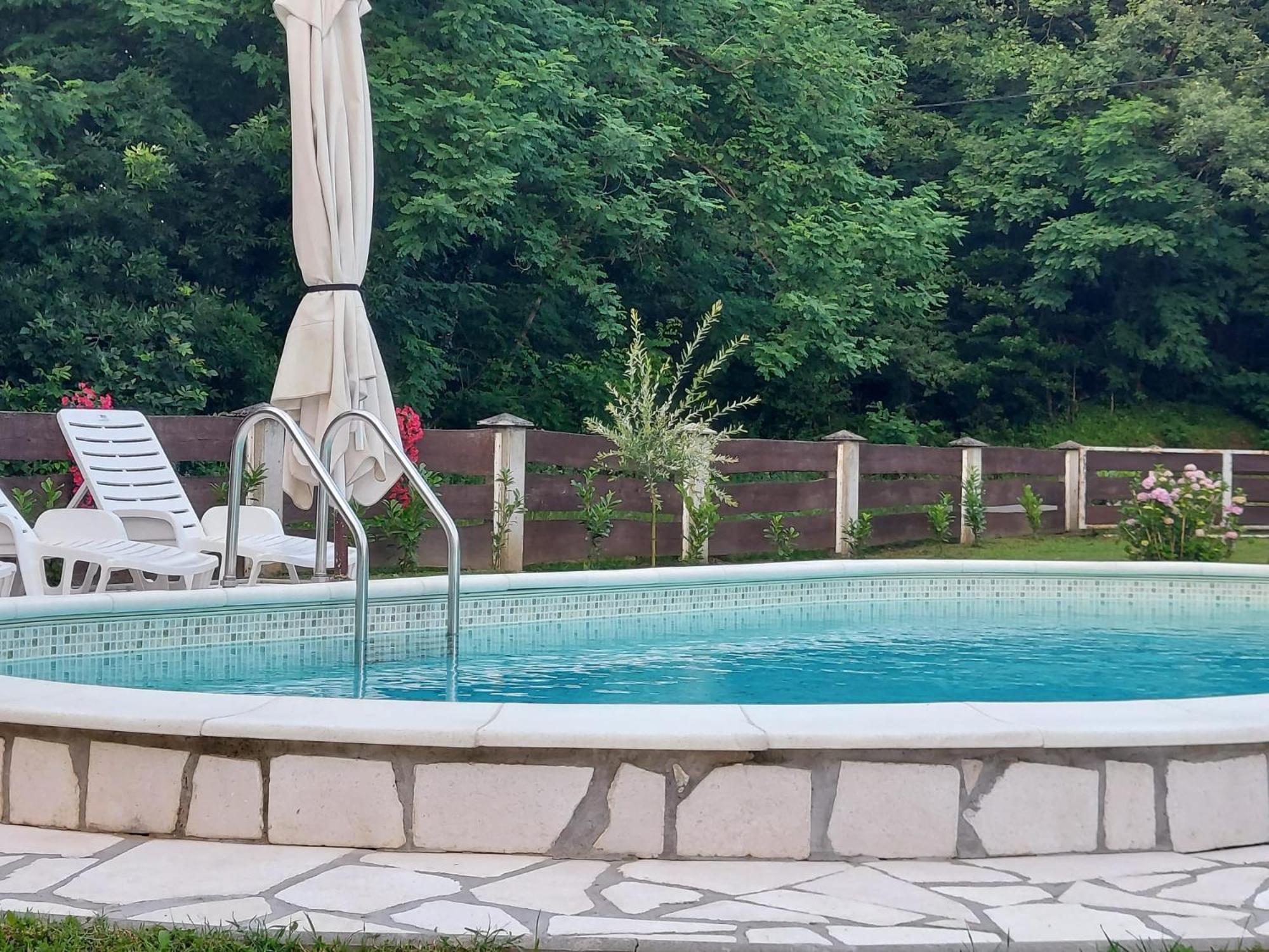 Kuca Za Odmor Mazuran Villa Karlovac Exteriör bild