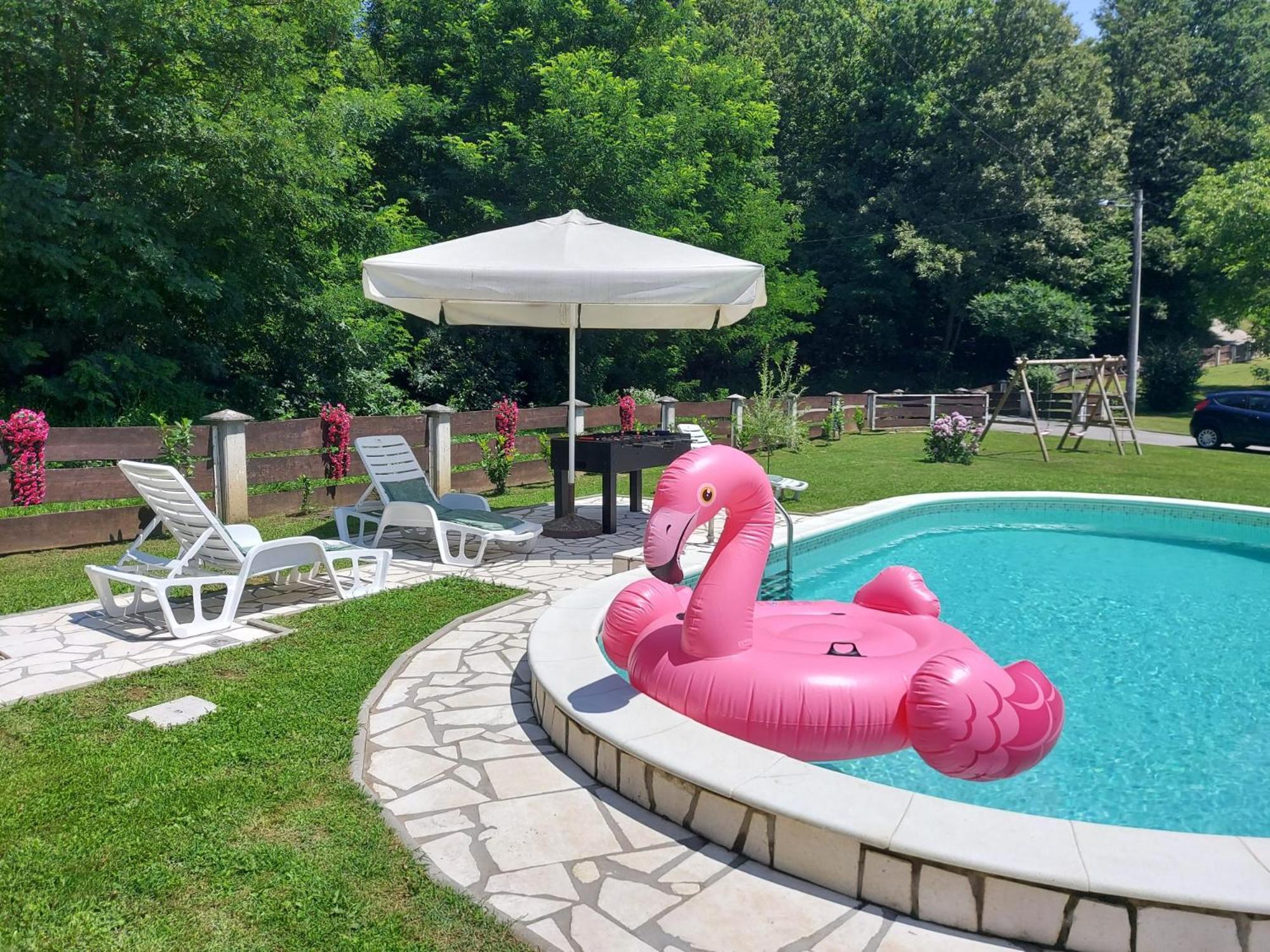 Kuca Za Odmor Mazuran Villa Karlovac Exteriör bild